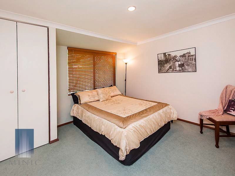 8 Kingsford Drive, Willetton WA 6155