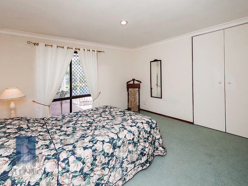 8 Kingsford Drive, Willetton WA 6155