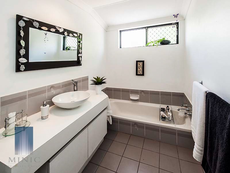 8 Kingsford Drive, Willetton WA 6155