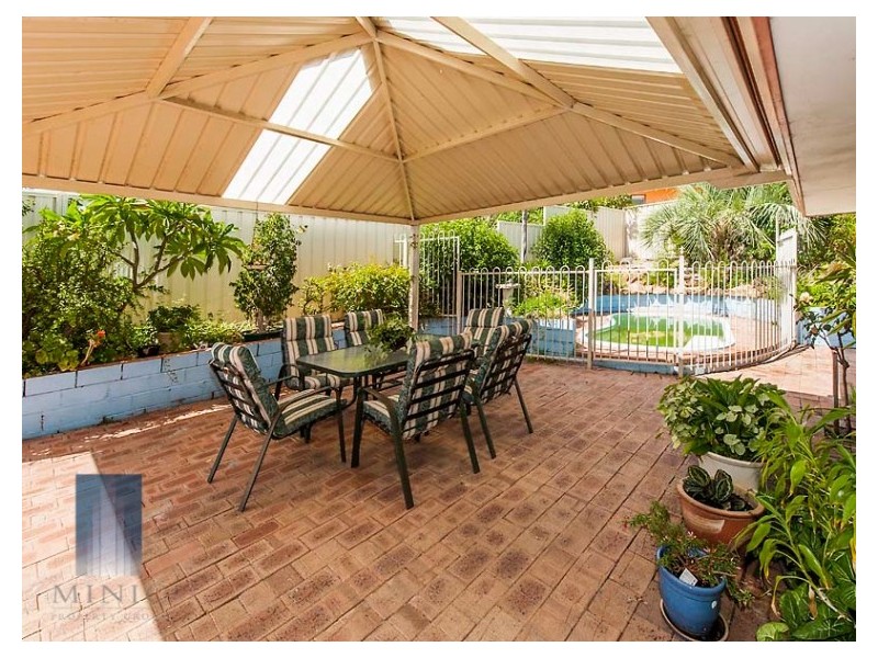 8 Kingsford Drive, Willetton WA 6155