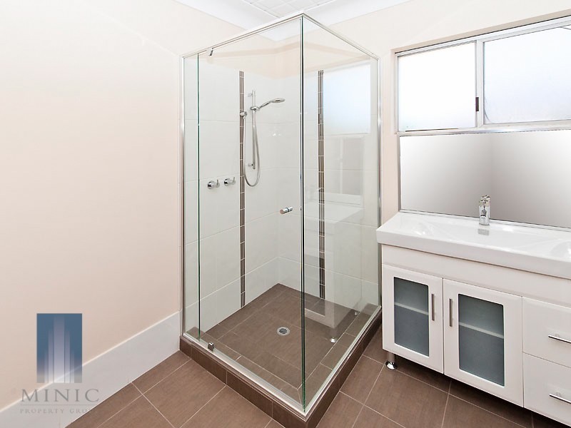 5A Lockhart Street, Como WA 6152