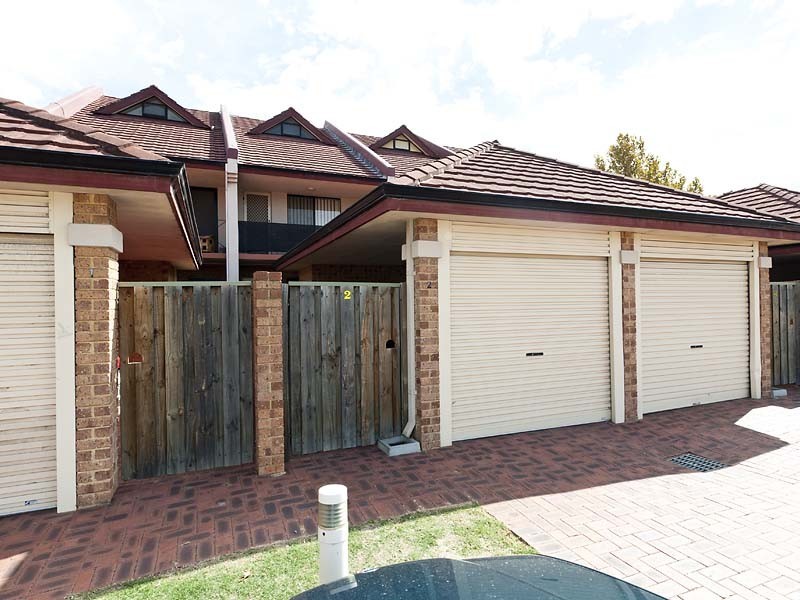 2/20 Gochean Avenue, Bentley WA 6102