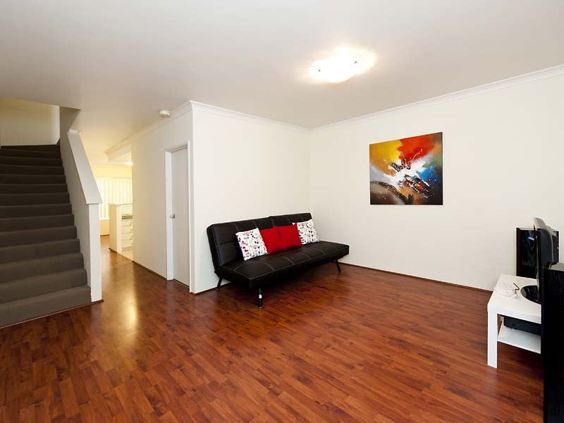 2/20 Gochean Avenue, Bentley WA 6102