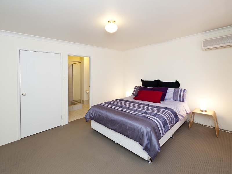 2/20 Gochean Avenue, Bentley WA 6102