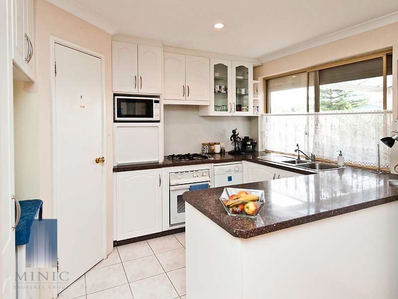 8/10 Grayson Court, Wilson WA 6107