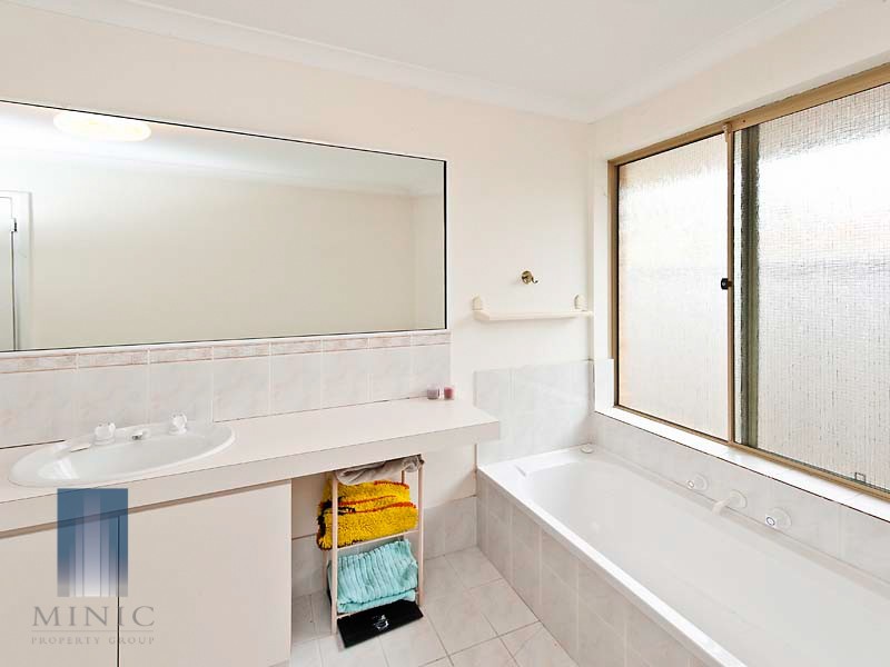 8/10 Grayson Court, Wilson WA 6107