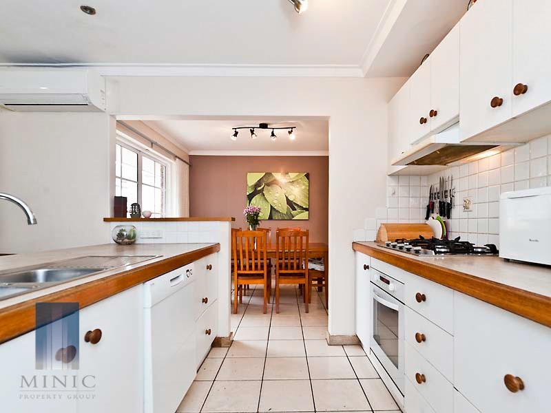 11 Bersica Court, Kardinya WA 6163