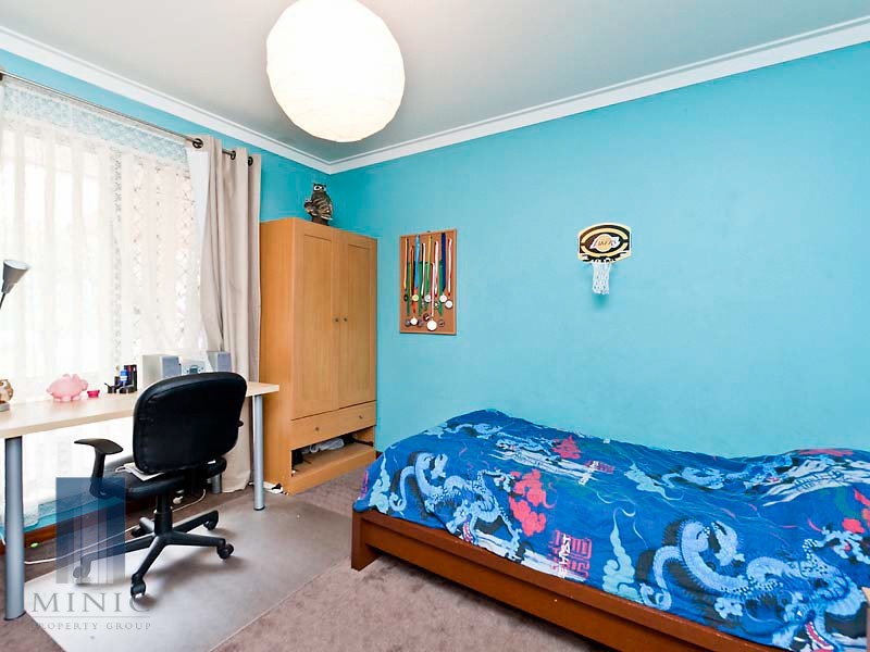 11 Bersica Court, Kardinya WA 6163