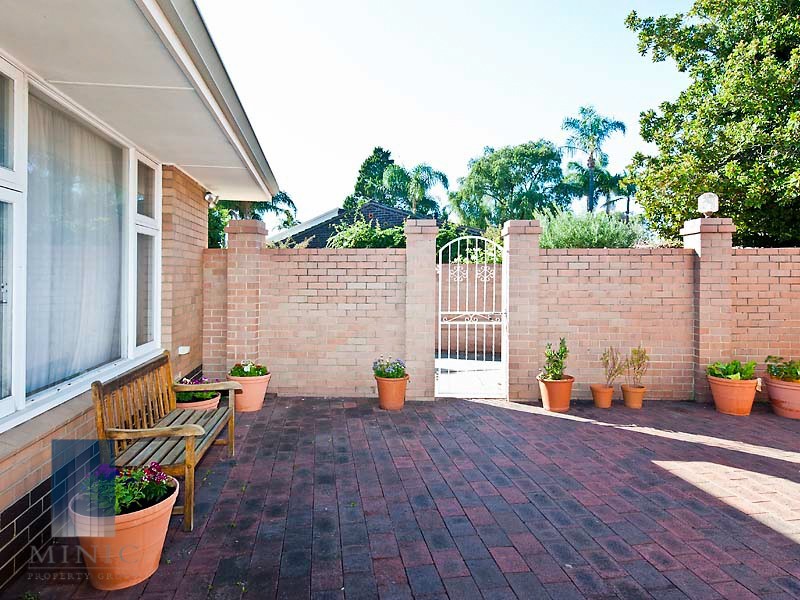 14 Montes Square, Riverton WA 6148