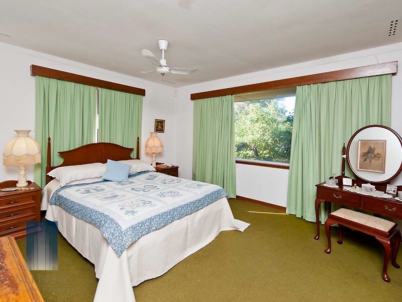 14 Montes Square, Riverton WA 6148