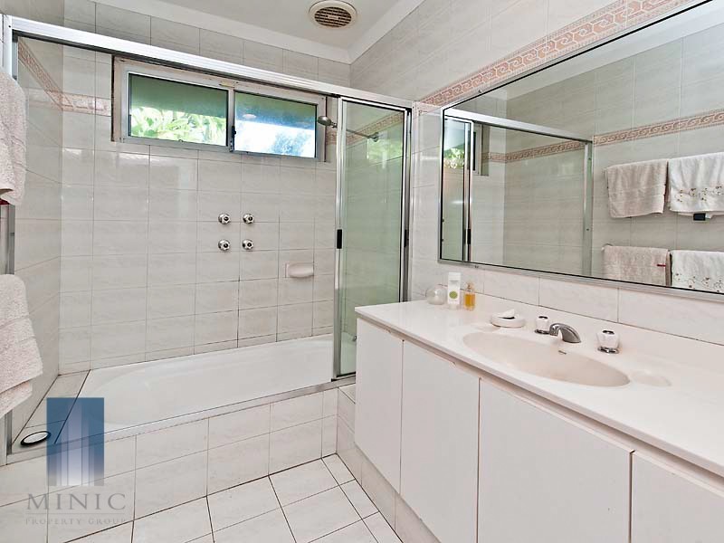 14 Montes Square, Riverton WA 6148