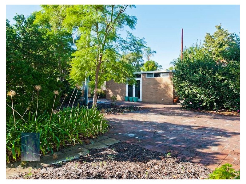14 Montes Square, Riverton WA 6148