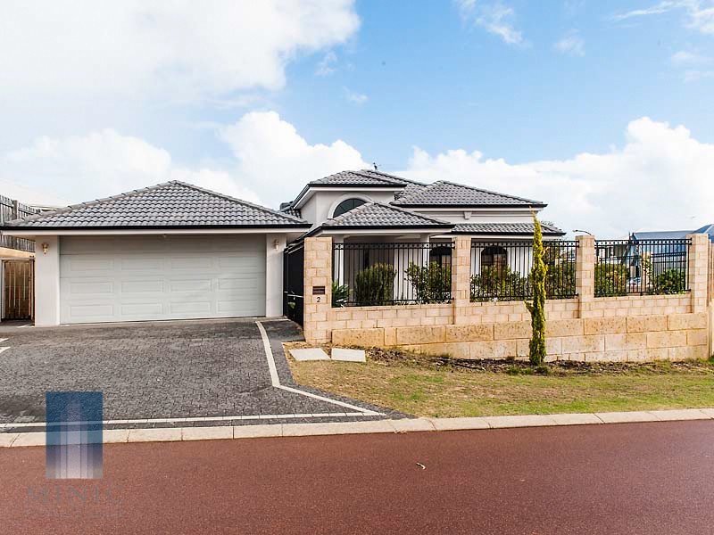 2 Lilly Pilly Lookout, Halls Head WA 6210