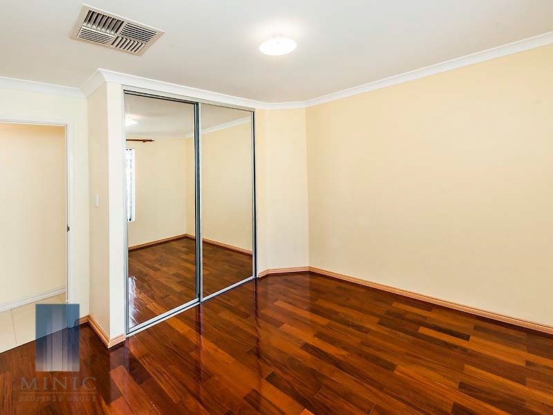 2 Lilly Pilly Lookout, Halls Head WA 6210