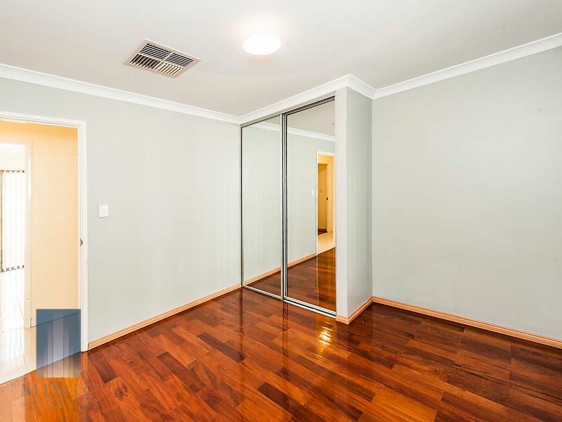 2 Lilly Pilly Lookout, Halls Head WA 6210