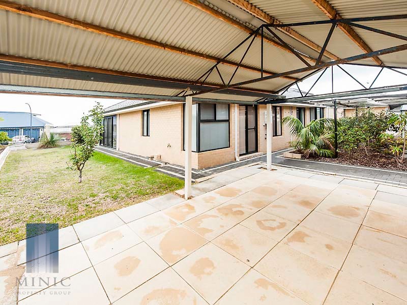 2 Lilly Pilly Lookout, Halls Head WA 6210