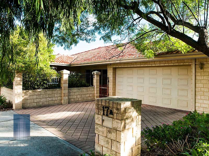 17A Klem Avenue, Salter Point WA 6152