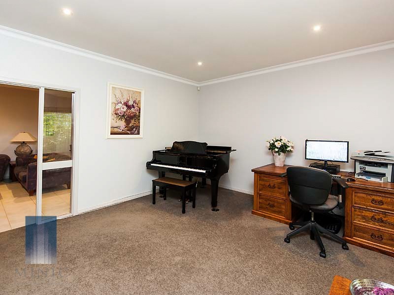 17A Klem Avenue, Salter Point WA 6152