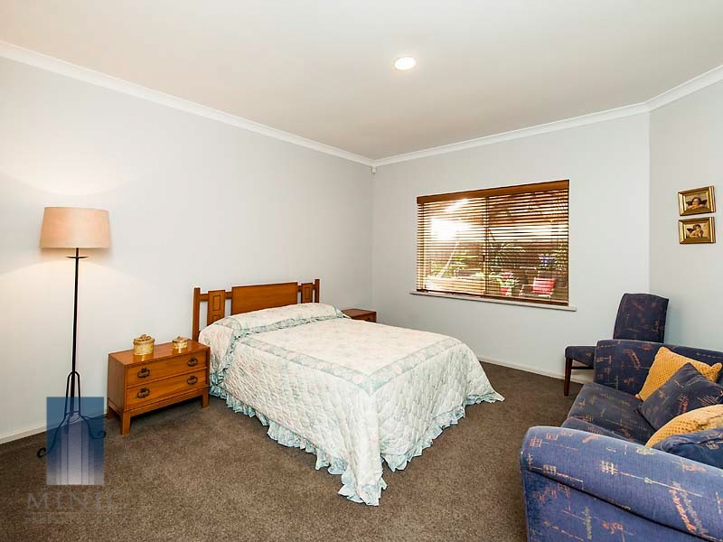 17A Klem Avenue, Salter Point WA 6152