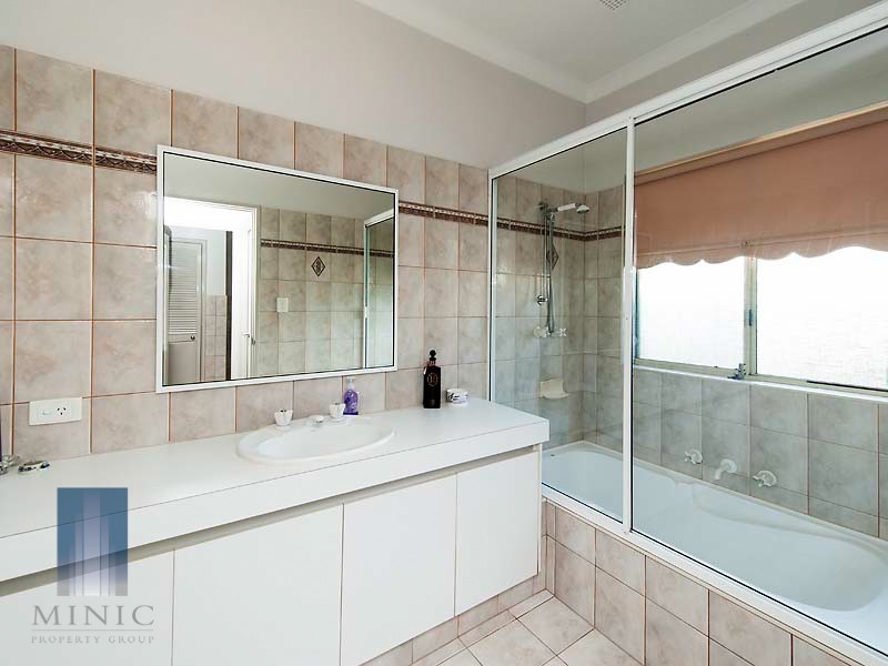 17A Klem Avenue, Salter Point WA 6152