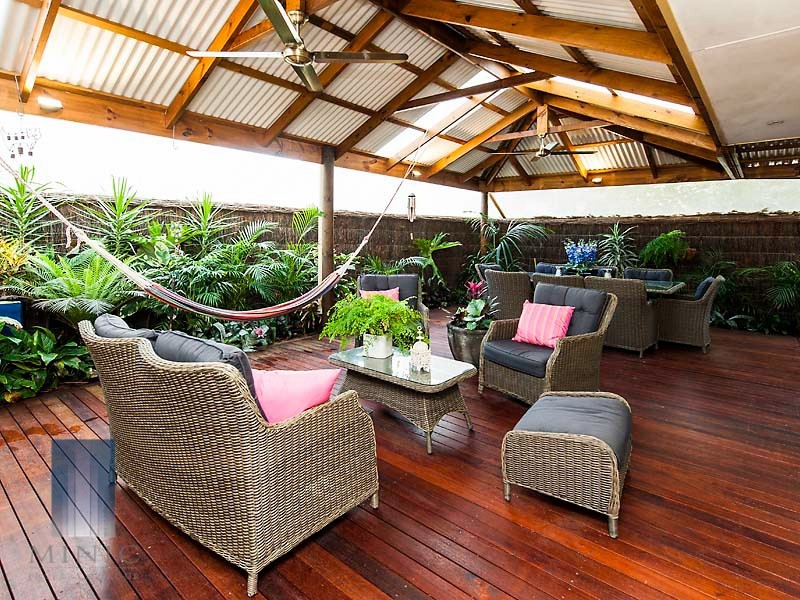 17A Klem Avenue, Salter Point WA 6152