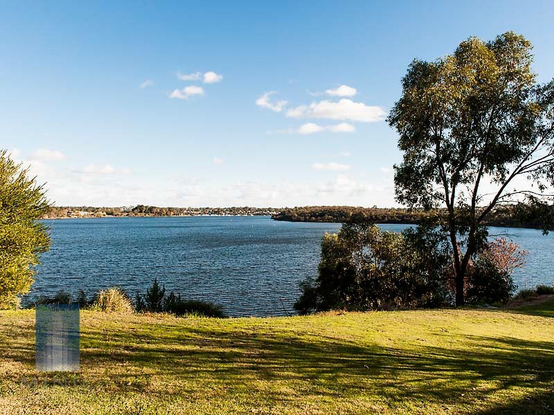 17A Klem Avenue, Salter Point WA 6152