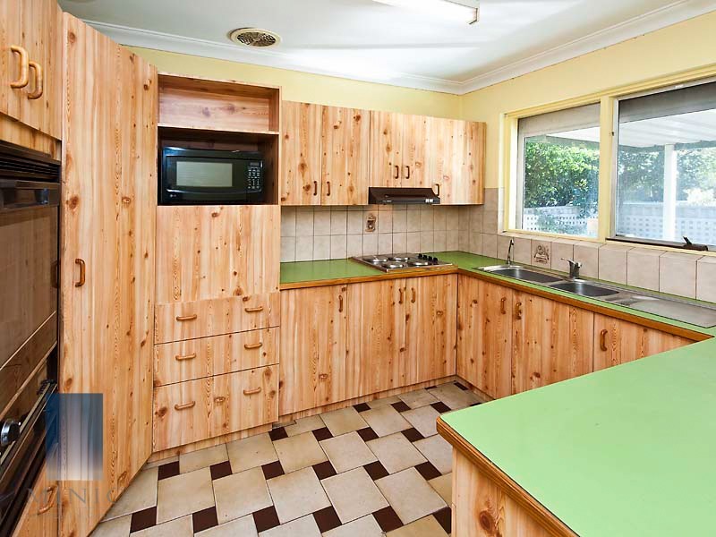 3 Glennon Way, Rossmoyne WA 6148