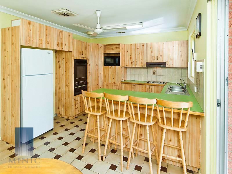 3 Glennon Way, Rossmoyne WA 6148