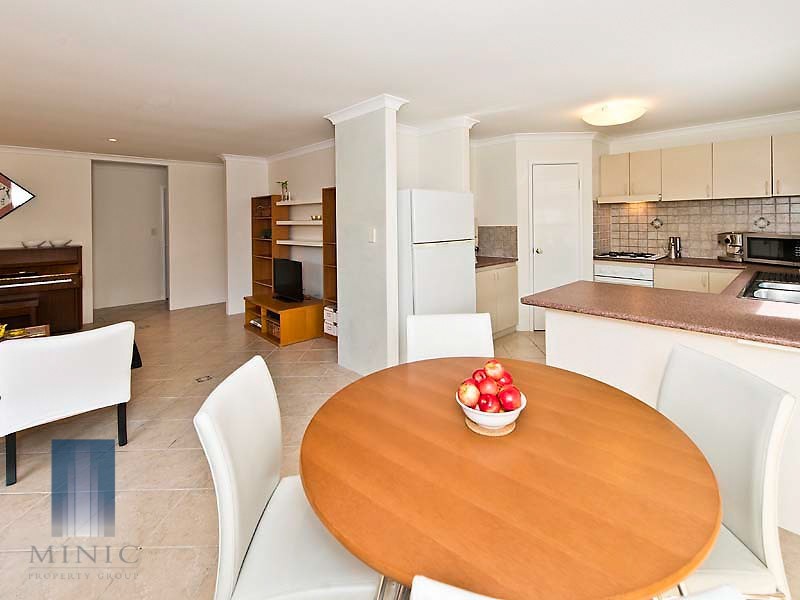 2/3 Heracles Avenue, Riverton WA 6148
