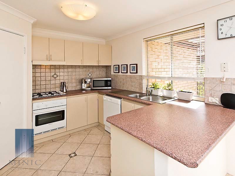 2/3 Heracles Avenue, Riverton WA 6148