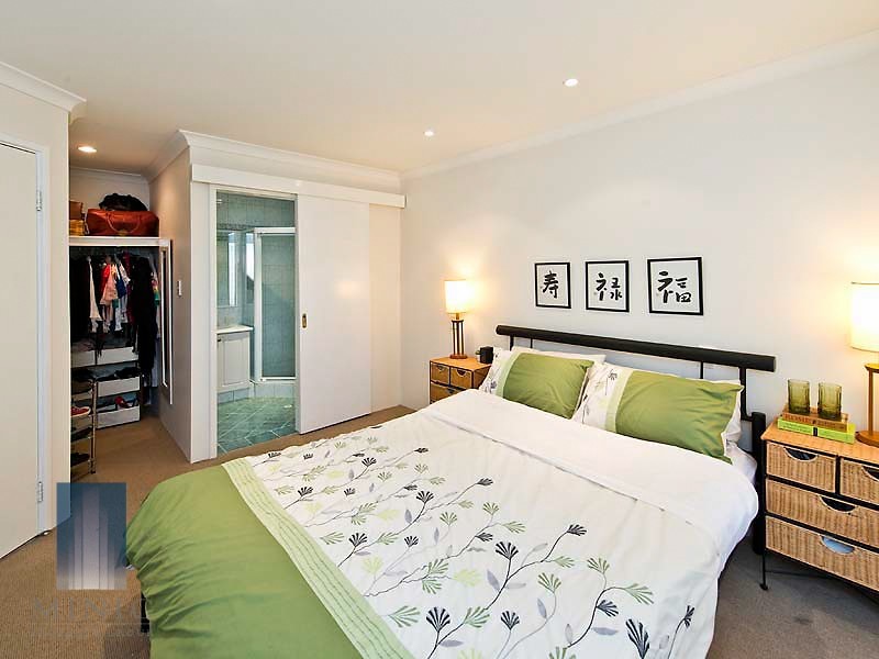 2/3 Heracles Avenue, Riverton WA 6148