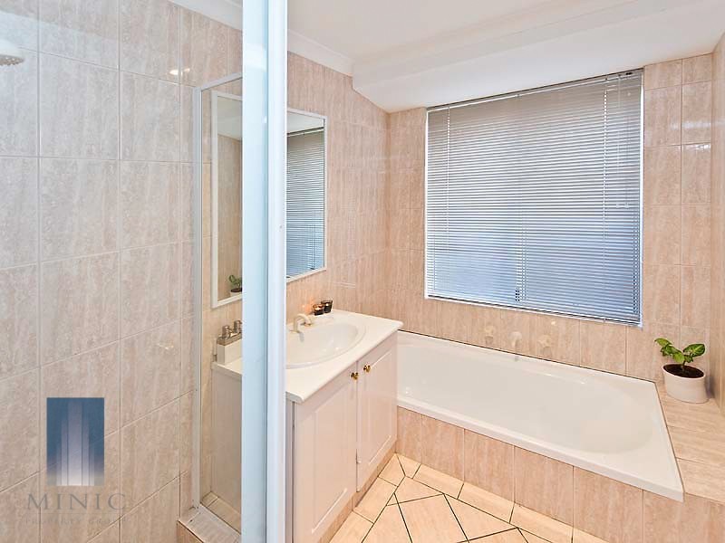 2/3 Heracles Avenue, Riverton WA 6148