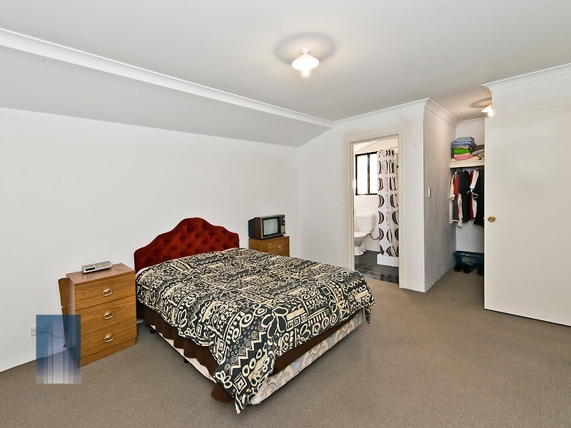 6B Barber Place, Riverton WA 6148