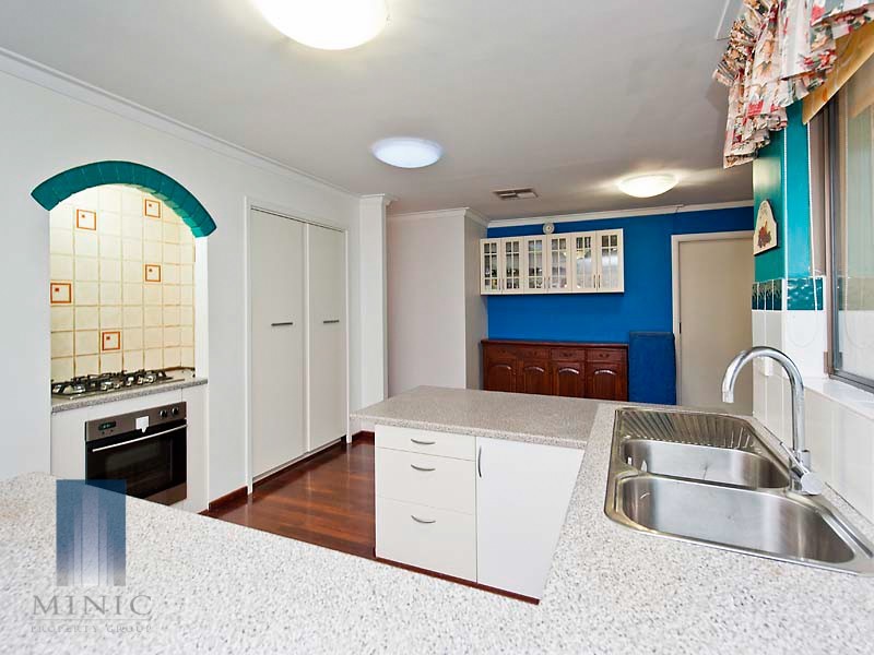 1/18 Surrey Road, Wilson WA 6107
