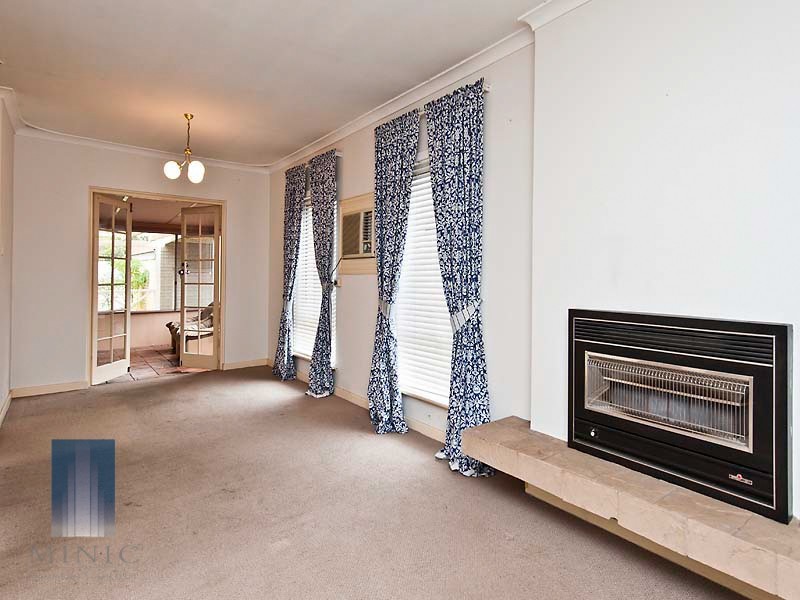 9 Grayson Court, Wilson WA 6107