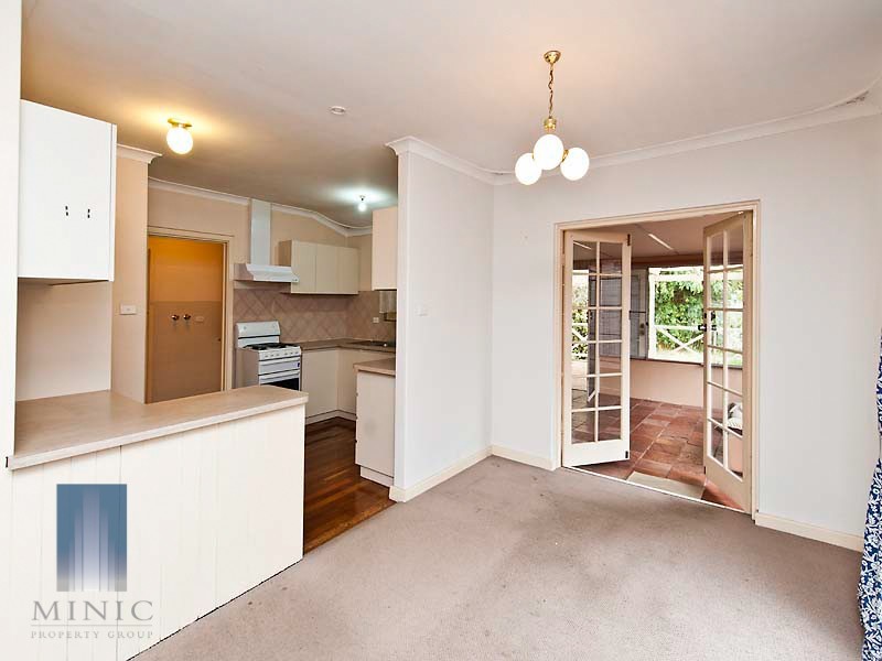 9 Grayson Court, Wilson WA 6107