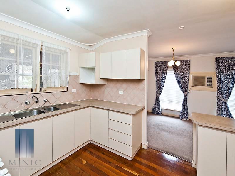 9 Grayson Court, Wilson WA 6107