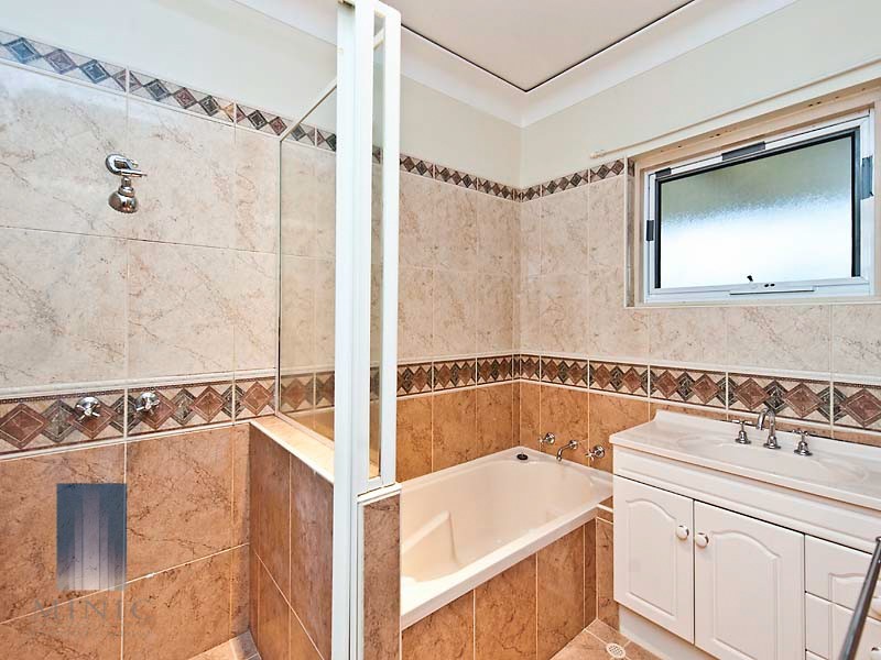 9 Grayson Court, Wilson WA 6107