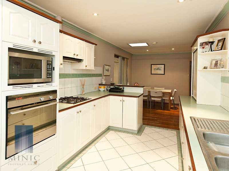 9 Hermes Street, Riverton WA 6148