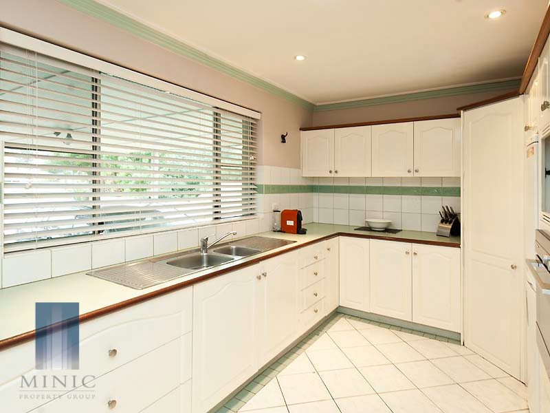 9 Hermes Street, Riverton WA 6148