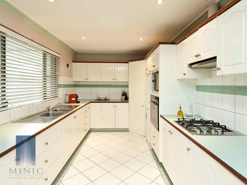 9 Hermes Street, Riverton WA 6148