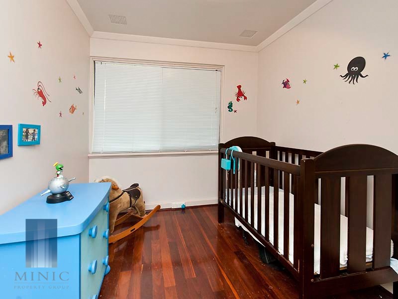 9 Hermes Street, Riverton WA 6148