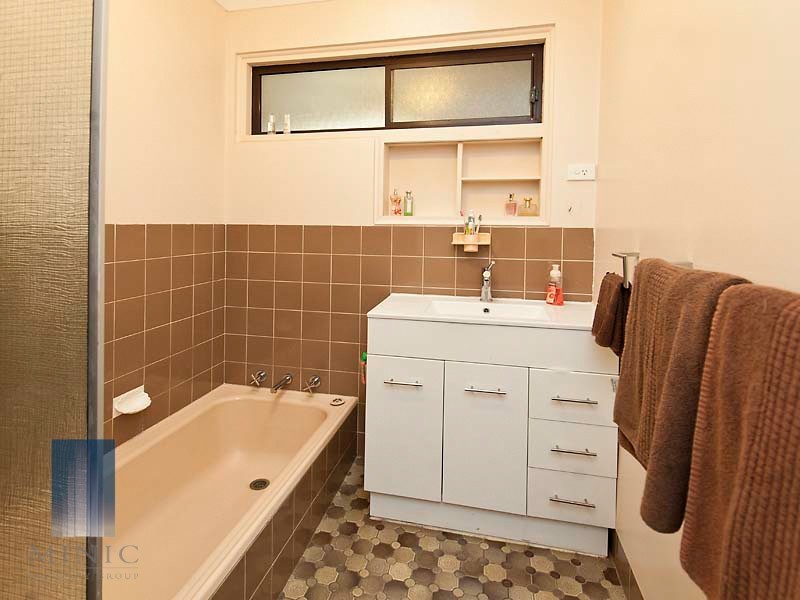 9 Hermes Street, Riverton WA 6148