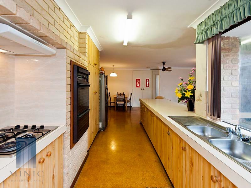 31 Elderslie Way, Duncraig WA 6023