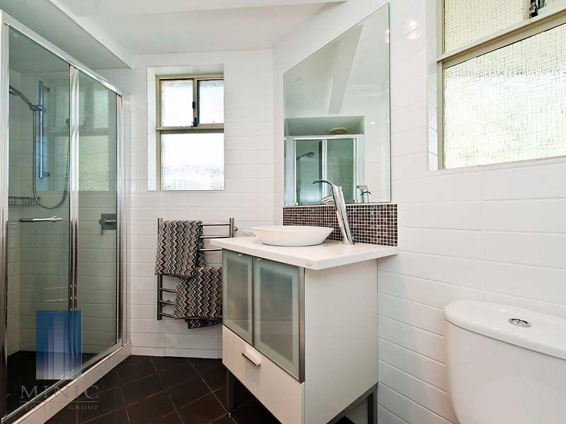 65B Walpole Street, St James WA 6102