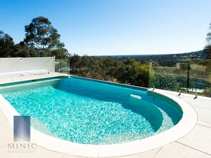 121 Salter Road, Mount Nasura WA 6112