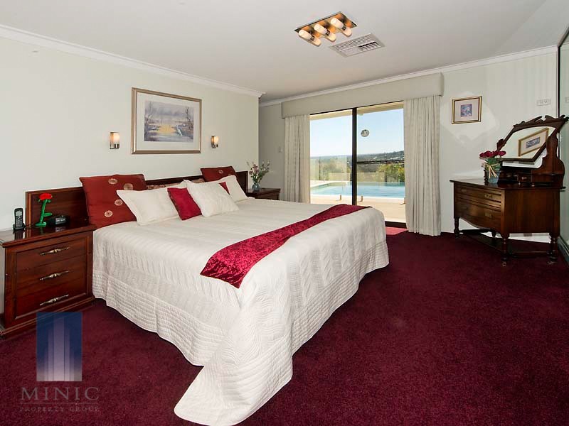 121 Salter Road, Mount Nasura WA 6112