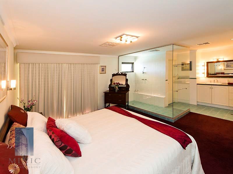 121 Salter Road, Mount Nasura WA 6112