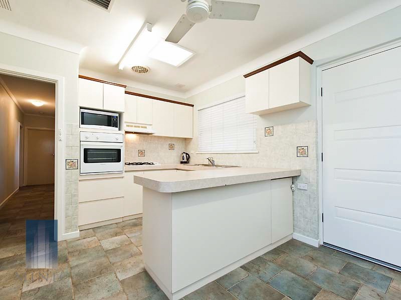 39A Leach Avenue, Riverton WA 6148