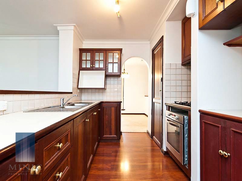 5 Pembury Crescent, Ferndale WA 6148